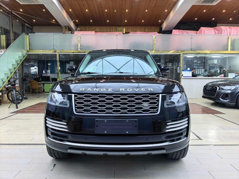 Land Rover Range Rover 2020 — фото автомобиля