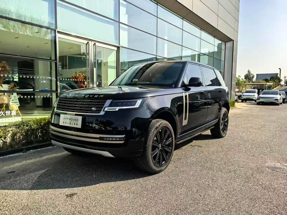 Land Rover Range Rover 2026 — фото автомобиля 1