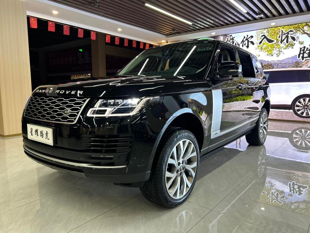 Land Rover Range Rover 2021 — фото автомобиля