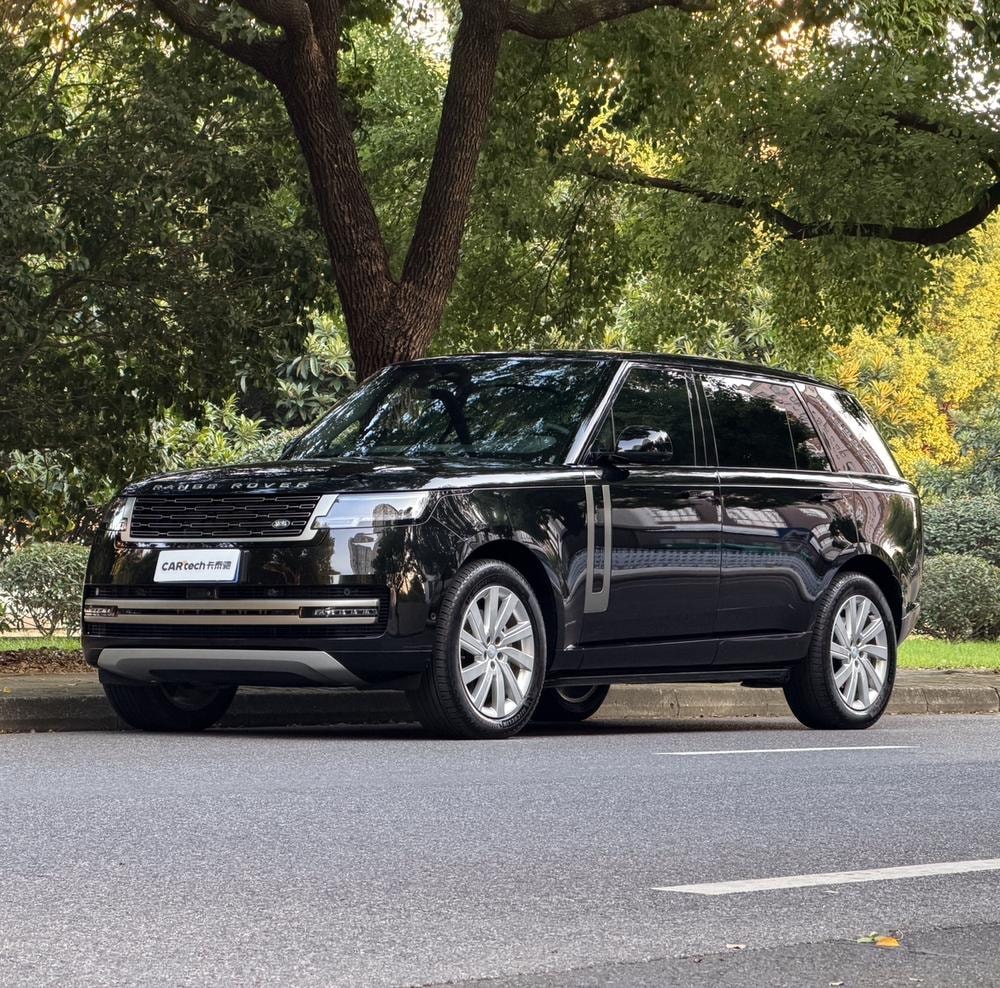 Land Rover Range Rover 2025 — фото автомобиля