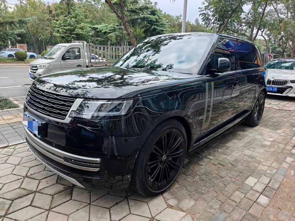 Land Rover Range Rover 2025 — фото автомобиля 1
