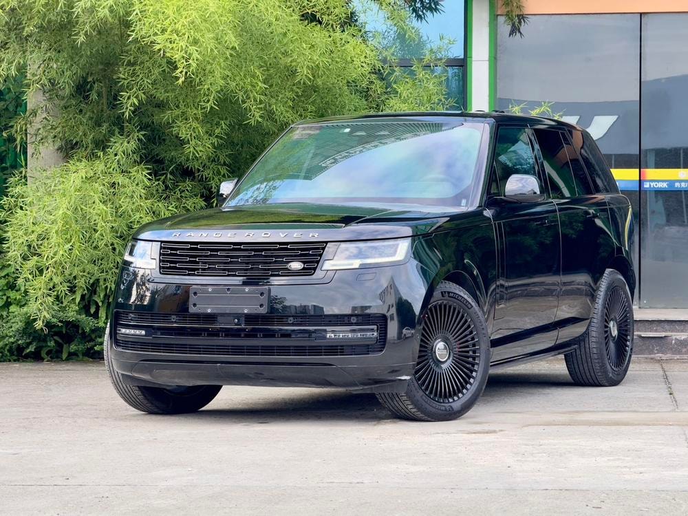 Land Rover Range Rover 2024 — фото автомобиля 1