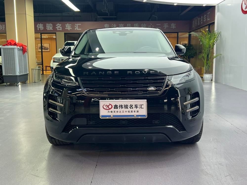 Land Rover Range Rover Evoque 2026 — фото автомобиля 1