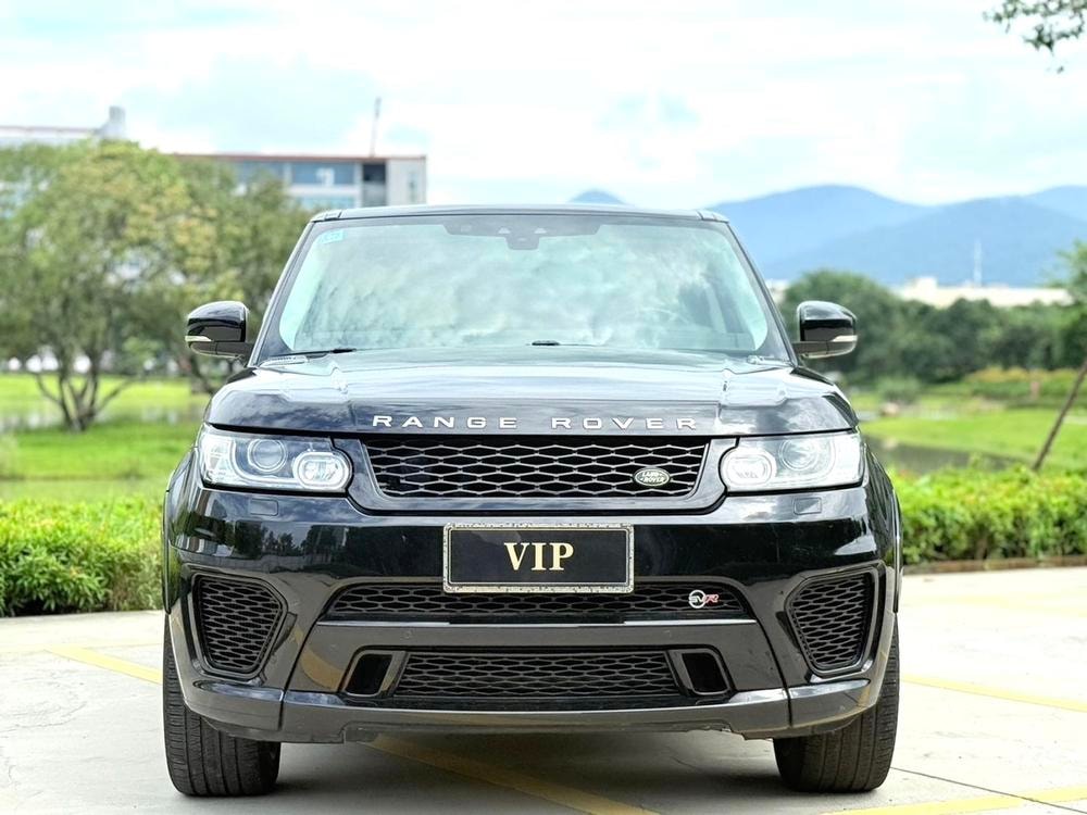 Land Rover Range Rover Sport 2017 — фото автомобиля 1