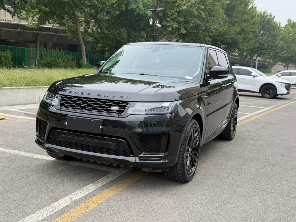 Land Rover Range Rover Sport 2022 — фото автомобиля