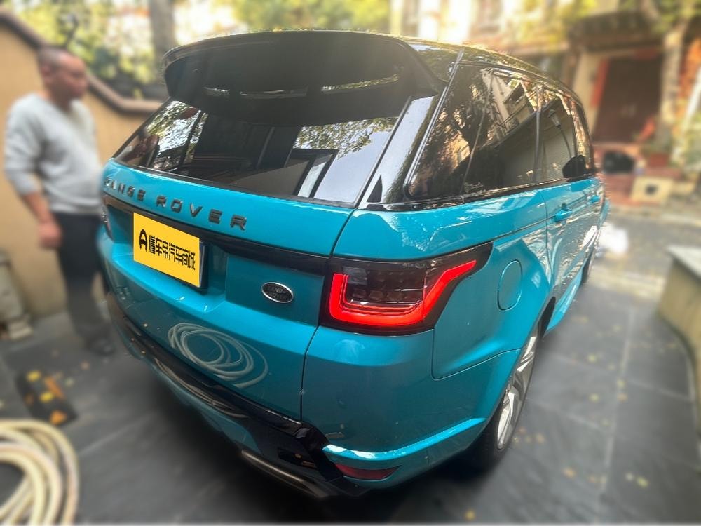 Land Rover Range Rover Sport 2018 — фото автомобиля
