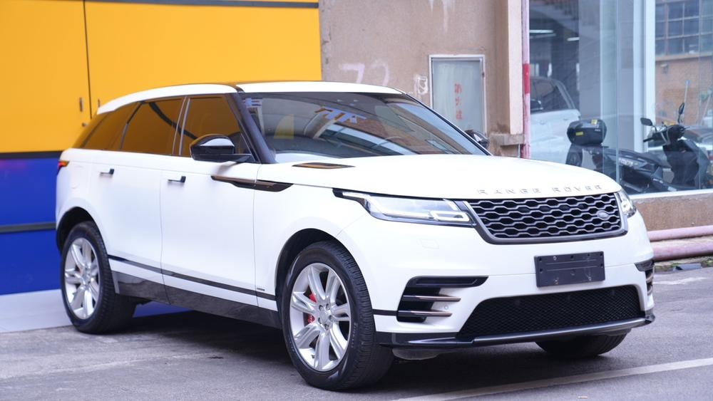 Land Rover Range Rover Velar 2020 — фото автомобиля