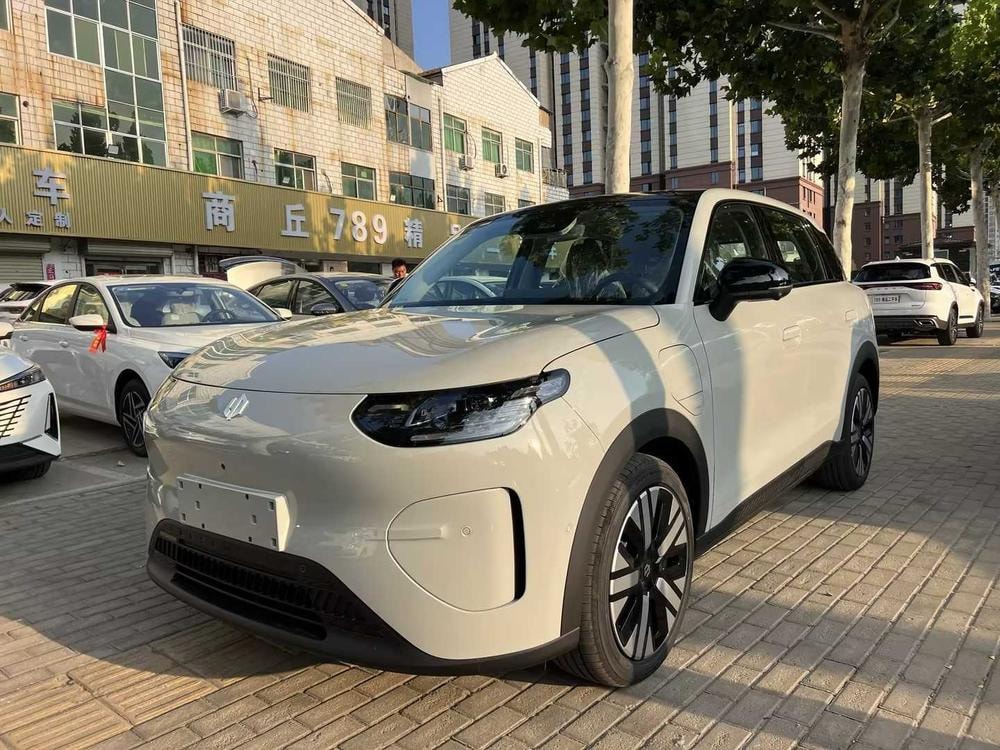 Leapmotor A10 2026 — фото автомобиля 1