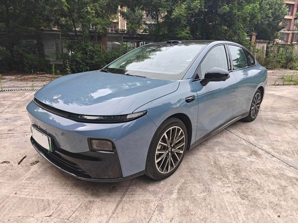 Leapmotor B01 2025 — фото автомобиля