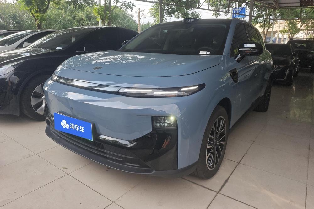 Leapmotor B10 2025 — фото автомобиля