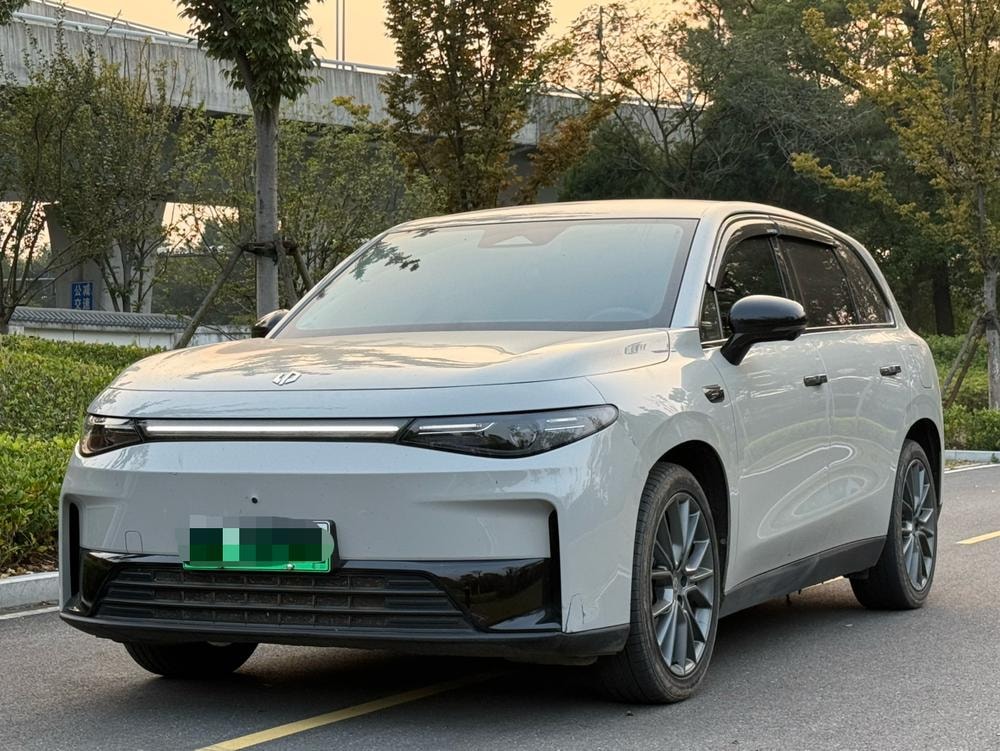 Leapmotor C10 2024 — фото автомобиля