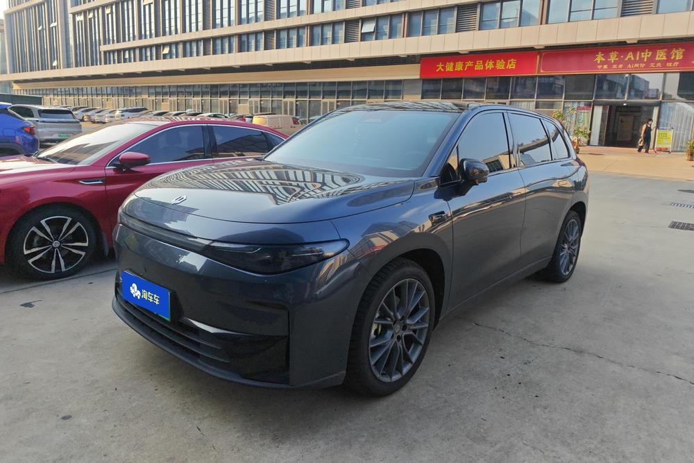 Leapmotor C10 2024 — фото автомобиля