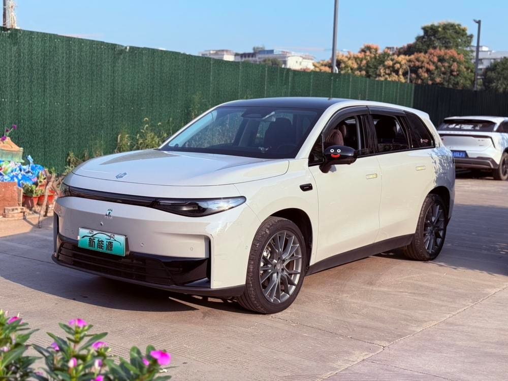 Leapmotor C10 2024 — фото автомобиля