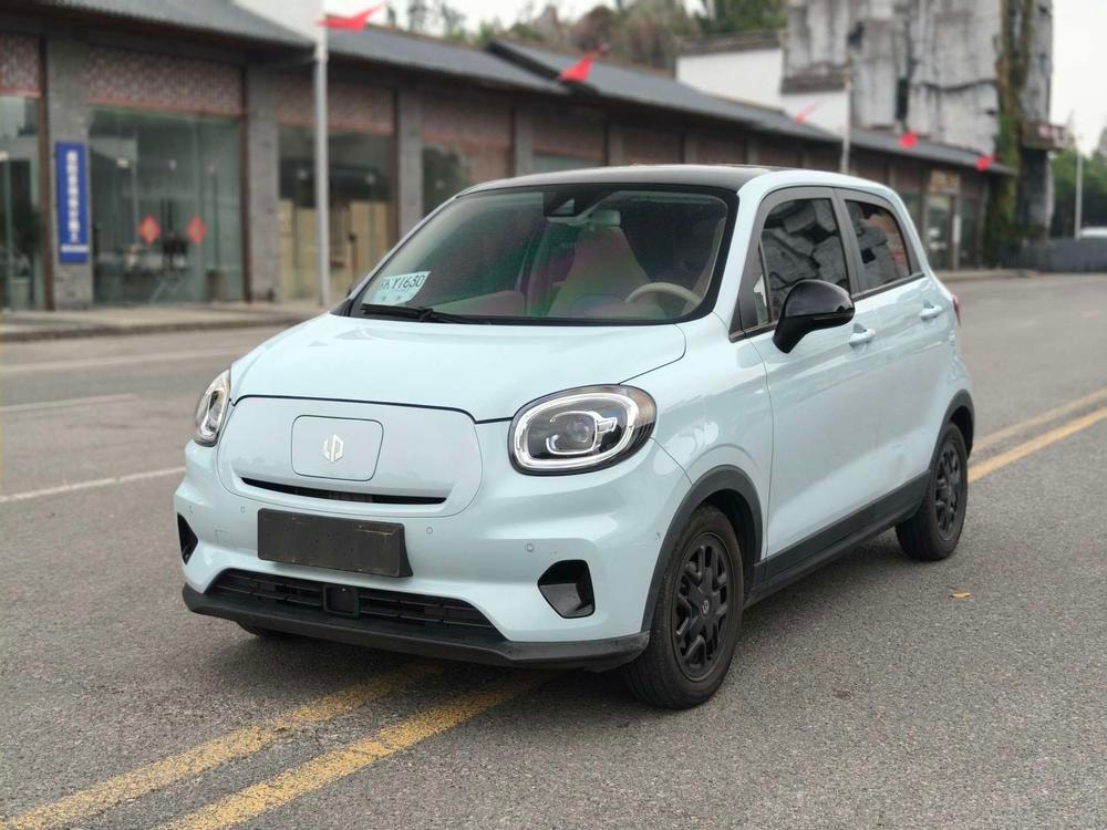 Leapmotor T03 2023 — фото автомобиля