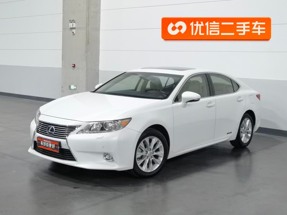Lexus ES 2013 — фото автомобиля