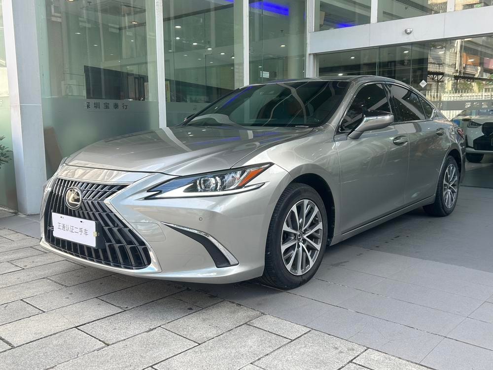 Lexus ES 2022 — фото автомобиля 1