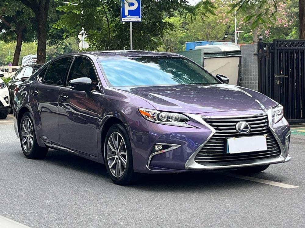 Lexus ES 2015 — фото автомобиля 1