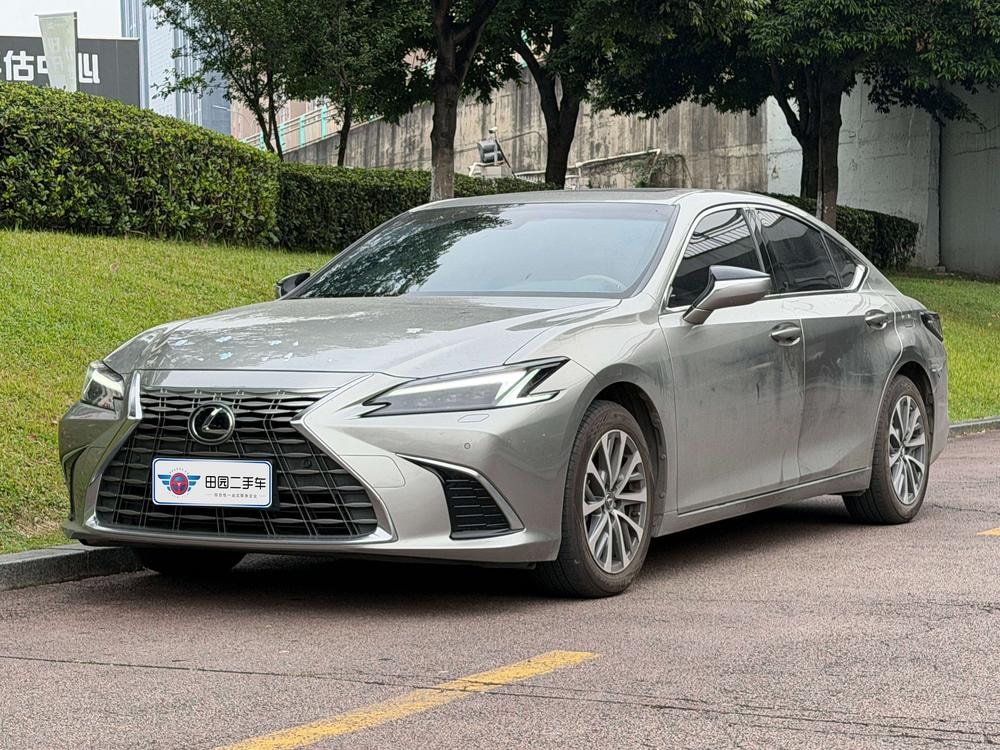 Lexus ES 2024 — фото автомобиля