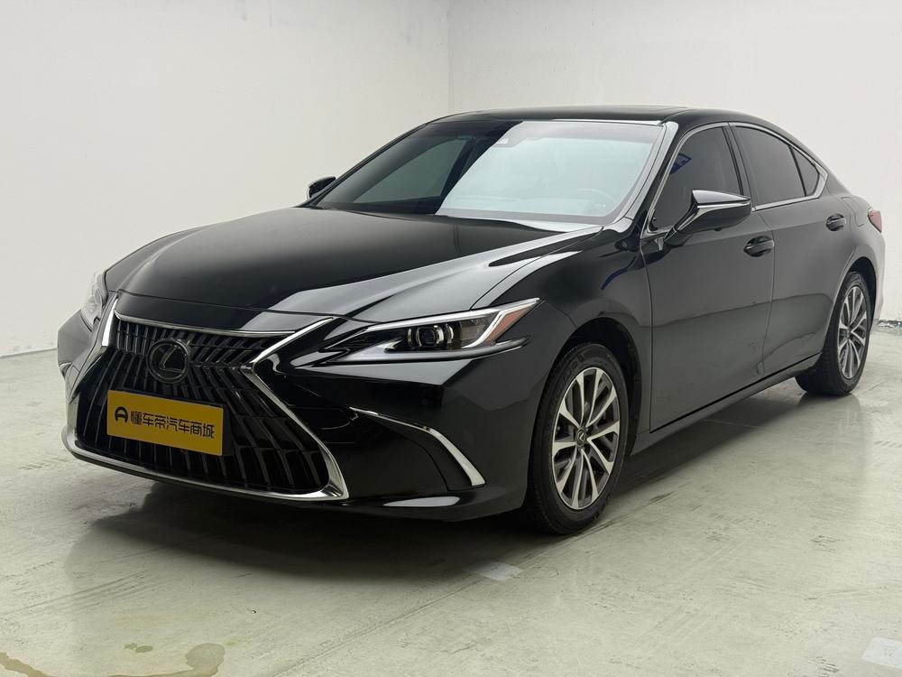 Lexus ES 2021 — фото автомобиля