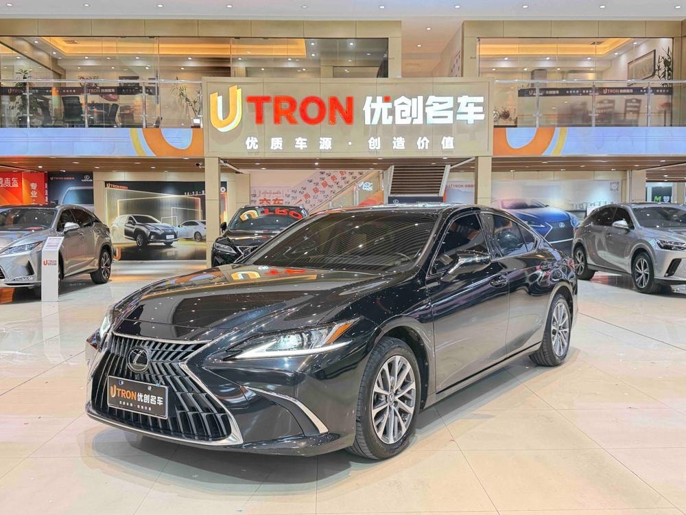 Lexus ES 2022 — фото автомобиля