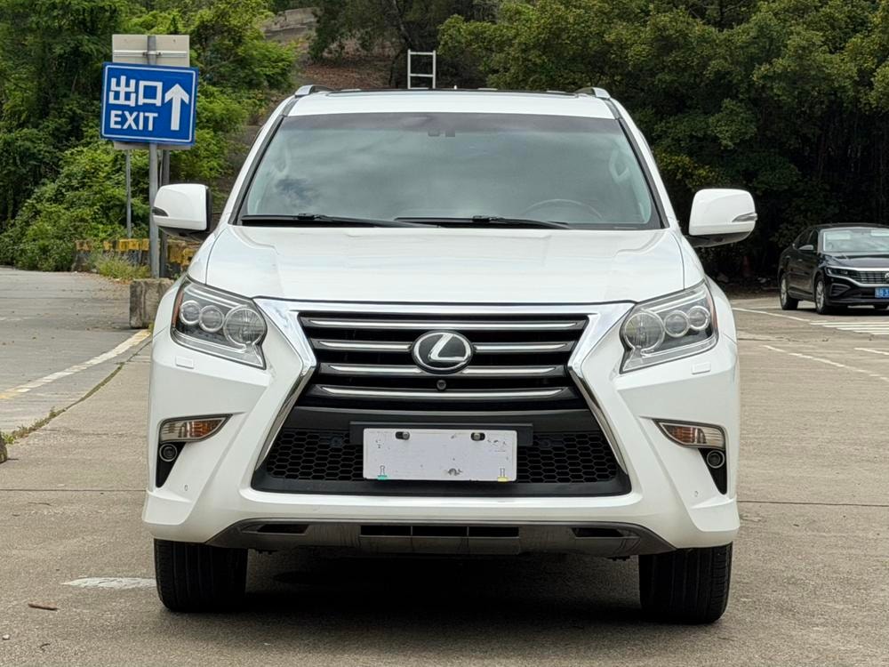 Lexus GX 2014 — фото автомобиля