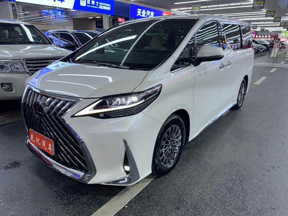 Lexus LM 2020 — фото автомобиля