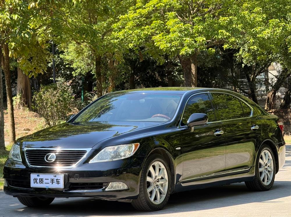 Lexus LS 2006 — фото автомобиля 1