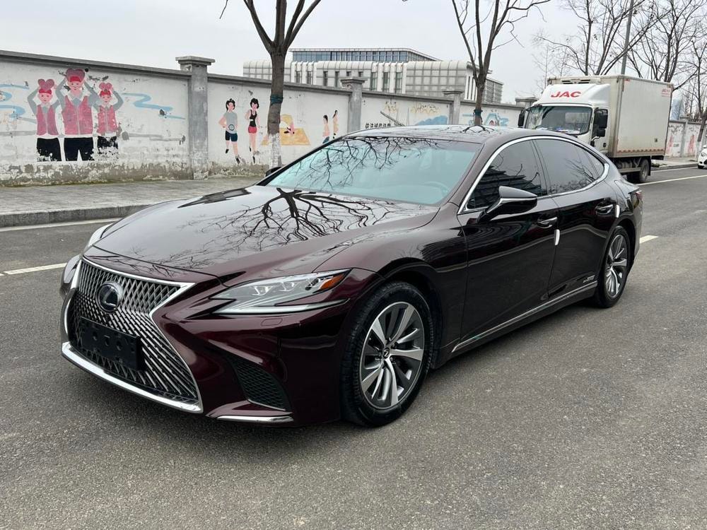 Lexus LS 2020 — фото автомобиля