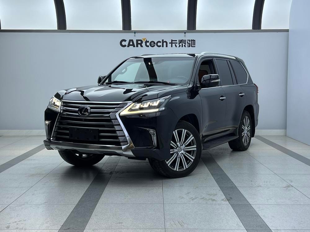 Lexus LX 2016 — фото автомобиля 1