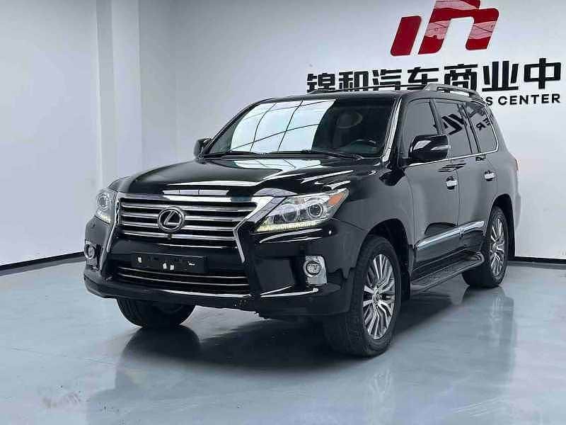 Lexus LX 2013 — фото автомобиля 1