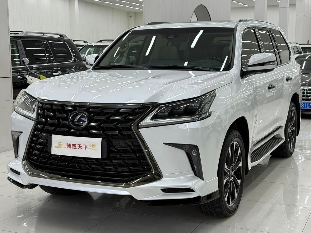 Lexus LX 2022 — фото автомобиля