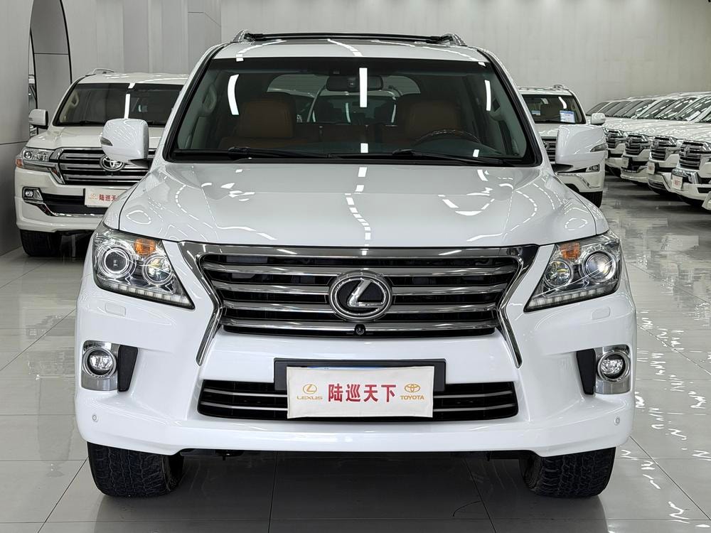 Lexus LX 2013 — фото автомобиля
