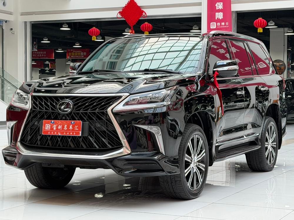 Lexus LX 2019 — фото автомобиля 1
