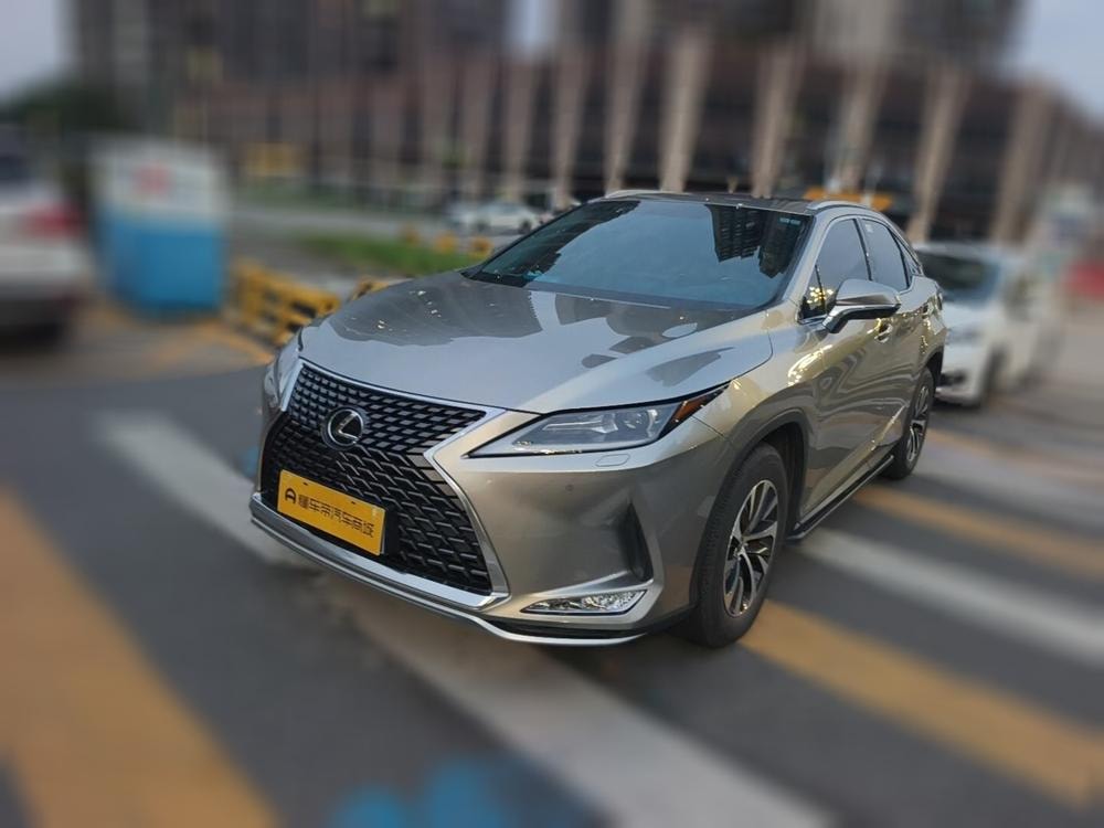 Lexus RX 2020 — фото автомобиля 1