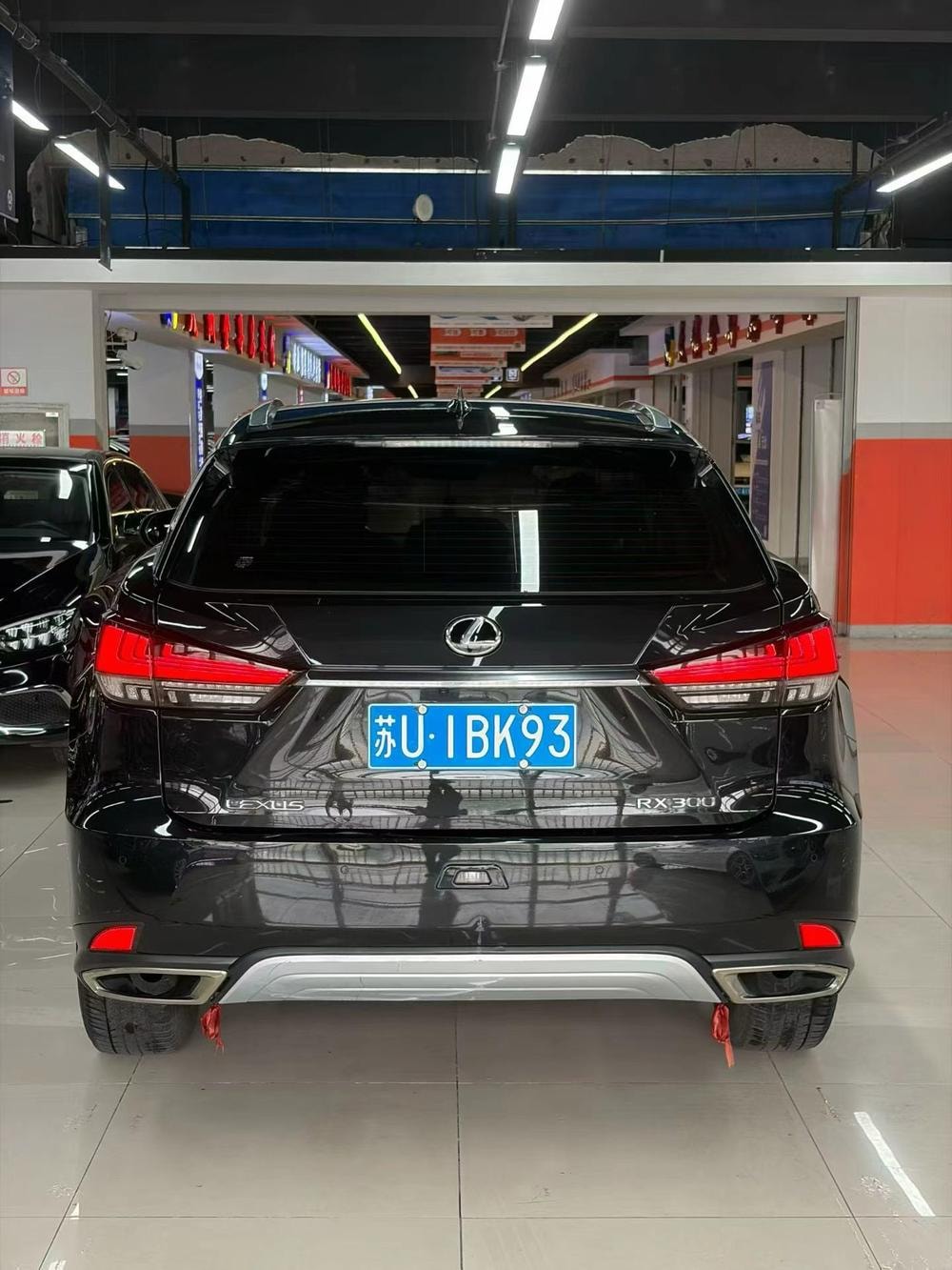 Lexus RX 2020 — фото автомобиля 1