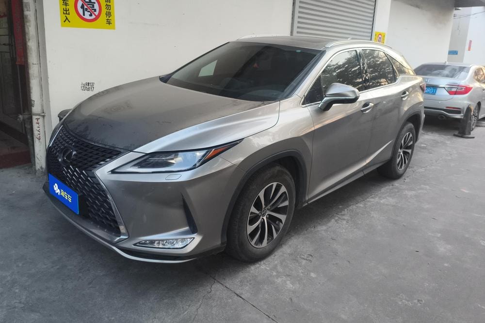 Lexus RX 2020 — фото автомобиля