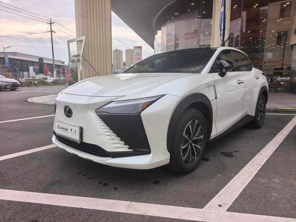 Lexus RZ 2024 — фото автомобиля 1