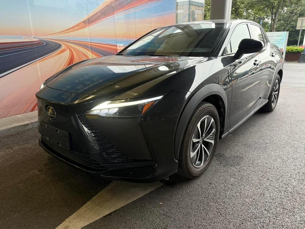 Lexus RZ 2023 — фото автомобиля 1