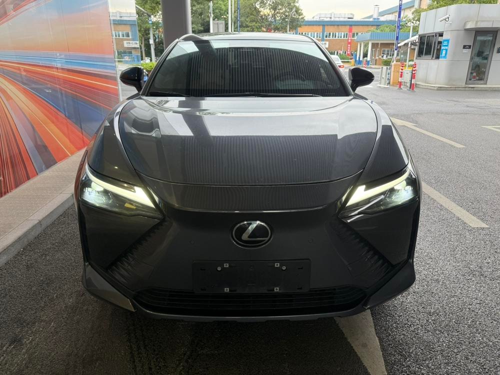 Lexus RZ 2023 — фото автомобиля
