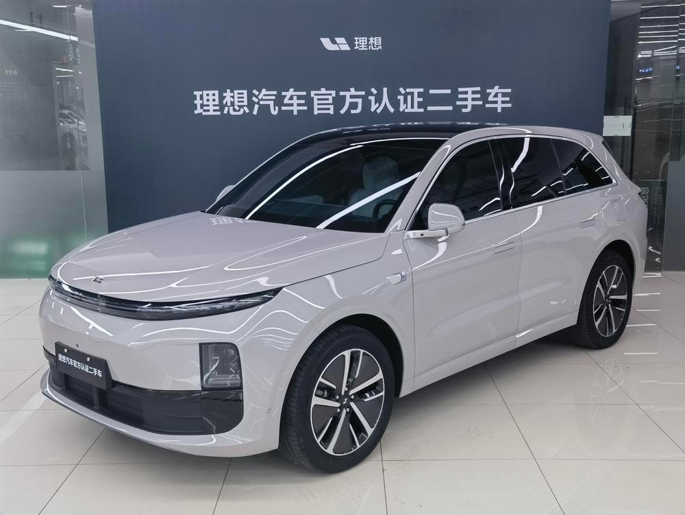 Li Auto L6 2025 — фото автомобиля