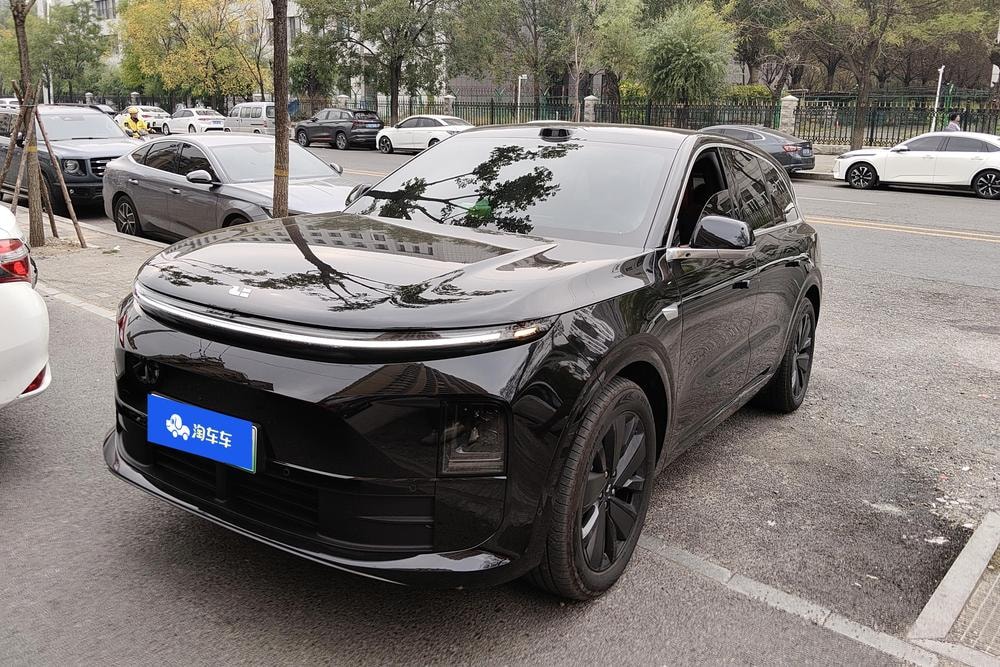 Li Auto L6 2025 — фото автомобиля 1
