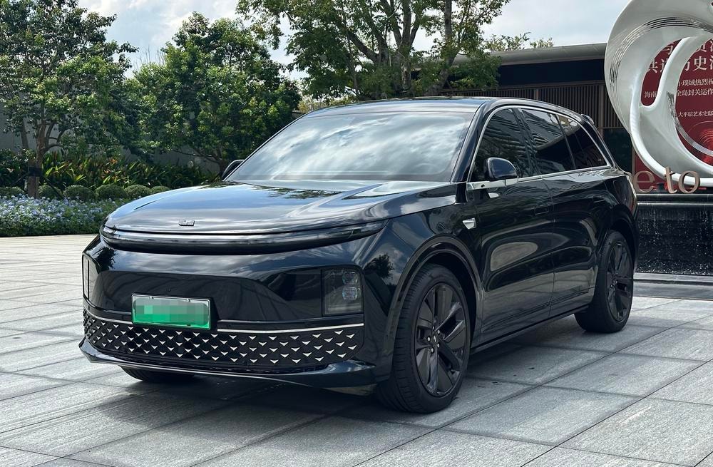Li Auto L6 2024 — фото автомобиля 1