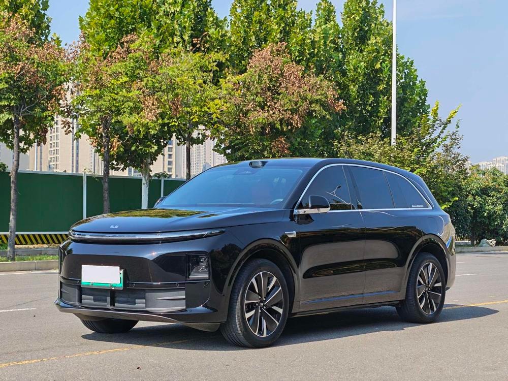 Li Auto L6 2025 — фото автомобиля
