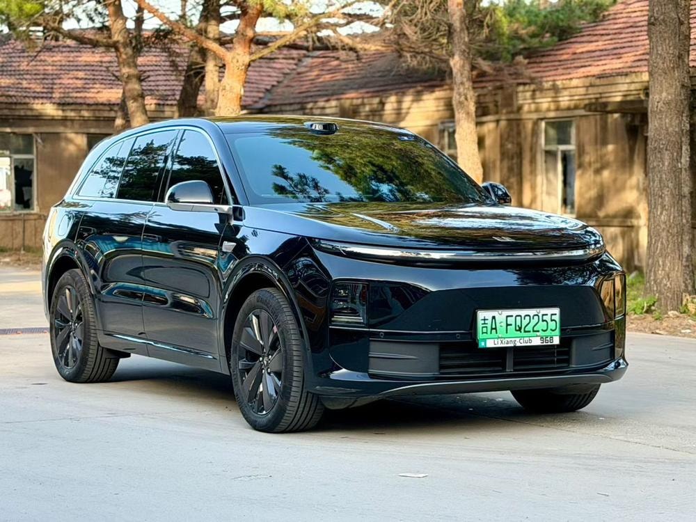 Li Auto L6 2024 — фото автомобиля