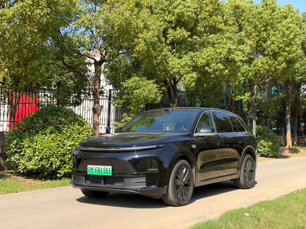 Li Auto L6 2025 — фото автомобиля