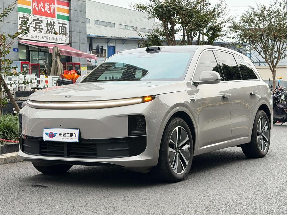 Li Auto L6 2024 — фото автомобиля