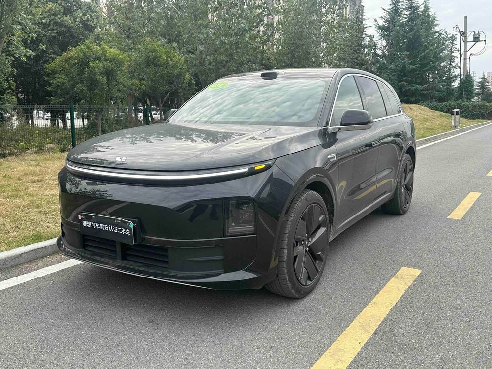 Li Auto L6 2025 — фото автомобиля