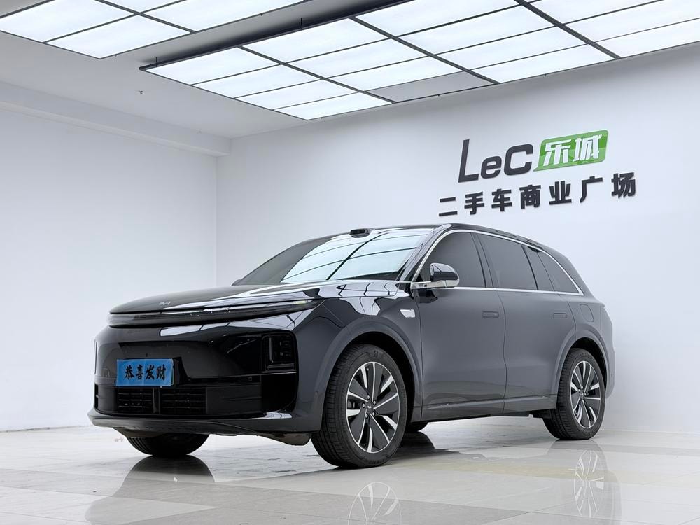 Li Auto L6 2025 — фото автомобиля