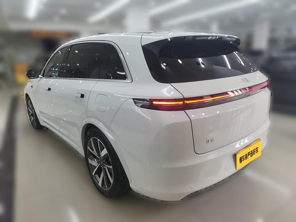 Li Auto L7 2023 — фото автомобиля