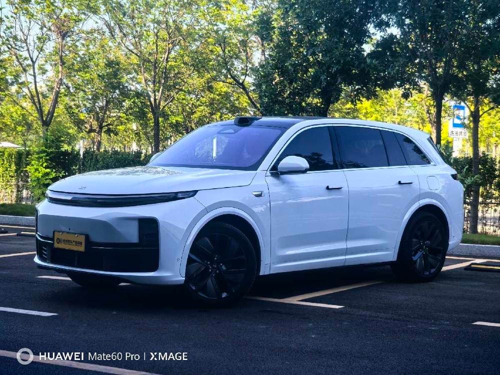 Li Auto L7 2024 — фото автомобиля 1